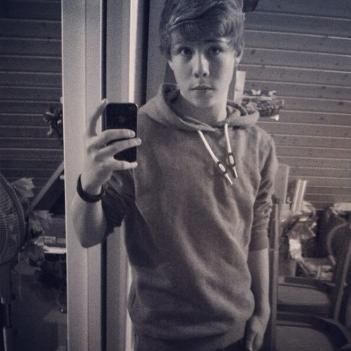 LittleBrother__'s profile picture. 