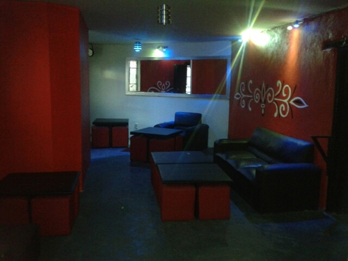 BAR LOUNGE