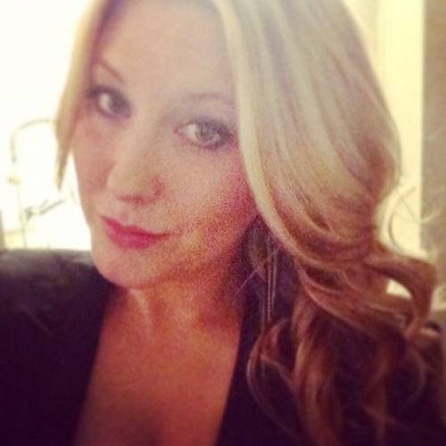 Laen_23392's profile picture. 彼氏がいないセクシーな女性で、あなただけを探している フォーしたら、写真を送ってあげる～ まってるよ！
 😚👗💘