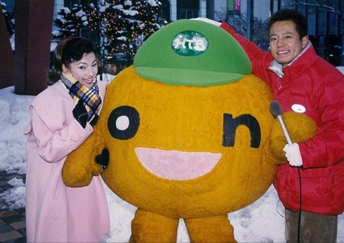 北海道テレビ 編成局 「錦鯉が行く!のりのり散歩」チーフプロデューサー。「帰省なう あれから‥」「平成ノブシコブシのヨルオシ!」「我思う、故に我ラーメン」「もしものが〜まる」「探検!秘境駅」「漁師めし」「壇蜜古画」「鉄道で行こう!」宮崎出身。日向学院中・高卒業。タイ語🇹🇭勉強中。
