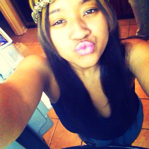 wassup with all these girls being jealous of me ? I got every reason to feel like I'm that bitch .