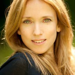 Léa Drucker Profile