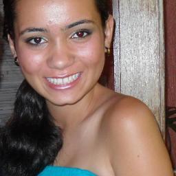 Pense o que quizer de mim , só não saí falando o que não sabe . e se quiser saber mais sobre mim é so ir lá perguntar : http://t.co/UGV9Q88J