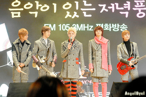 [2012.11.01~ing] 레드애플의 공식스케줄을 알려드리는 레드애플 스케줄봇입니다^0^ 중복봇생성 금지예요! *봇분들만 맞팔 해드립니다* 100%수동봇 입니다^^