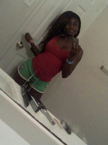 ayee i follow yew,yew follow me nuff said
