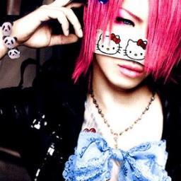 IN THE JROCK WOLRD THERE IS NO HETEROSEXUAL ~THIS IS A FACT~POR FAVOR NADA DE CHORADEIRA PORQUE SACANEAMOS SEU AMADO JOTA ROCKERO