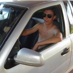 Levo a minha vida 1 Km de cada vez, nada mais importa, durante aqueles 10 segundos ou menos eu sou livre!