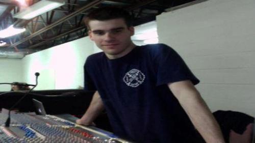 audio eningineer, firefighter, lighting designer. here to make new artists known.
