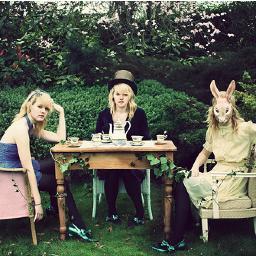 The Tea & Toast Tent. Catering for out door events. Coming to a festival near you! 
Facebook page - https://t.co/pTMsx87i