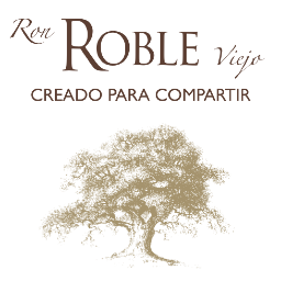 Producto excepcional, con 9 años puro de añejamiento. Un trago creado para compartir, entre los que no se conforman por algo menos que un buen Ron Roble.