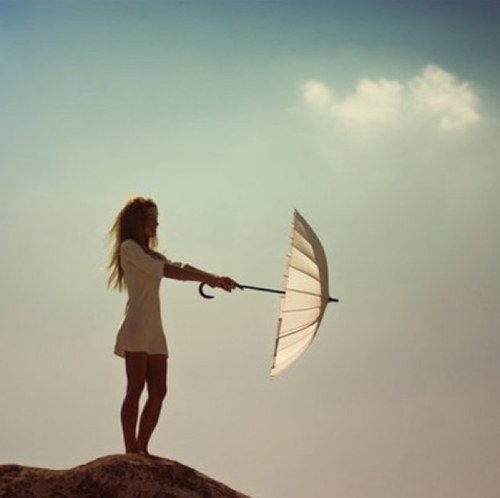 I inspire people to remember and remind their friends about how we must appreciate our life because it's beautiful!
Tweet me anything about LIFE and its BEAUTY!