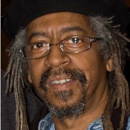Writer, researcher, oral historian, photographer, producer, pie-maker. Follows progressive politics, Jazz, Tennis HOYA B-Ball.