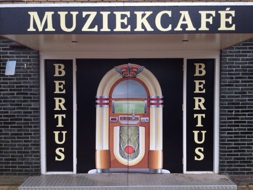 Muziek Café Bertus.
Een feit sinds januari 2013!