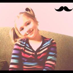Hello,Please Follow me and i will follow Back. :)
I love dance and sing..
By: Bogi.