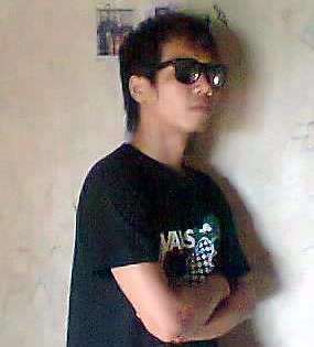 degaeel's profile picture. mmmmmmm.......