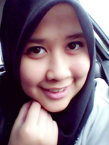 elin_khalid's profile picture. 19, Chartered Accountant to be, in shaa Allah, the retarded friend #tgbian #trainduckian and im #homosapien ;)