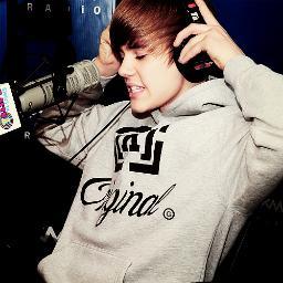 stratfordmalik's profile picture. 14 | Spanish | Big dreamer | Normal like my idols, you know? |
@jessicajarrell follows me from 08/22/12, te amo mucho.