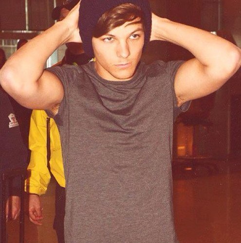 ZackEPA's profile picture. Zack Collin||18|| outgoing, cheeky, funny, football player, musician, flirty|| camouflage and claw retraction  http://t.co/xfMNCsfr