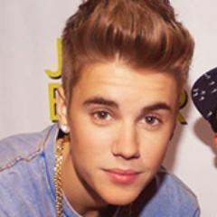 Si Queres Saber TODO Sobre Justin! Seguinos y lee nuestros Tweets! ;) Alfredo Flores nos respondio el 1ro de abril del 2011.