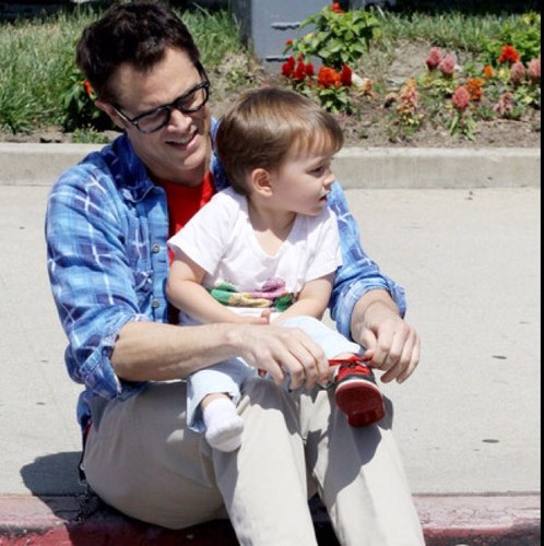 Here to make stalkerish comments about Johnny Knoxville. Please join me.