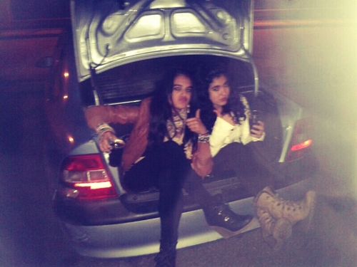 Mas quue un Simple TeQuiero♥  Abismo, Sieeempre! http://t.co/CM4Gzm3S