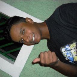 Queria ser um Poeta mais mais um poeta naum posso ser um Poeta pensa em tudo e eu so penso em vc S2 ...