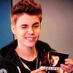 hell0whatsup's profile picture. sou a @insanefordrew me siga lá, aqui nao :)