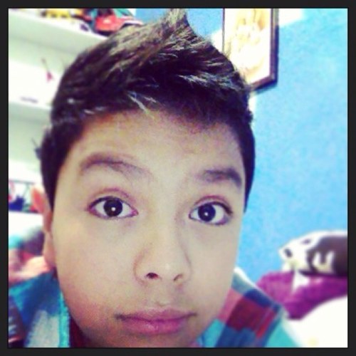 Tu solo dejate llevar por la musica........ Skrillex :3 !!!
