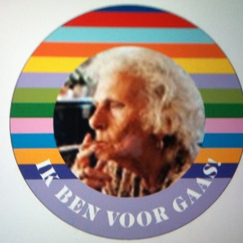 nu al de hype van lowlands 2016... we gaan voor gaas! Ga jij ook voor gaas? Post dan je tweets-en-voor-gaas-pics met hashtag #voorgaas! How llow can you go??