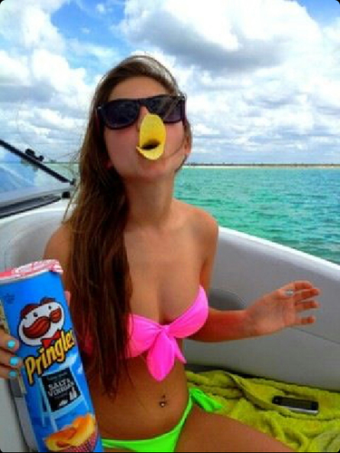 MeshooM123's profile picture. ان بغيتوهاا .. خبال وإلا جمآل واللهه انيُ : فيّ كلاا الثنتينُ داعسة / !