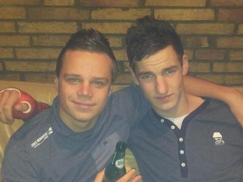 Bb ping #273FA1C3// FC Twentee !// mn bro's x