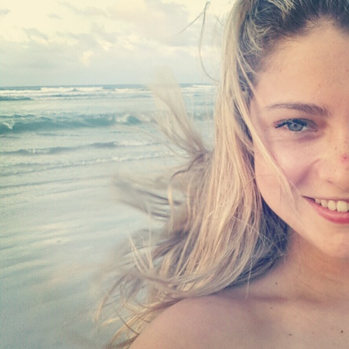 Sou complexa, sou mistura, sou mulher com cara de menina... E vice-versa.