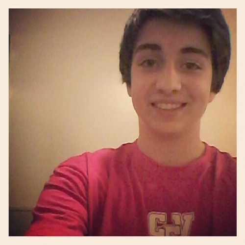 Soy de sóller estoy el la seleccion balear de volley, tambien juego en volleyplaya.