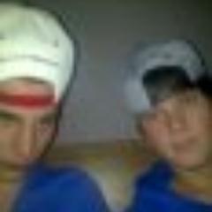 akie_x's profile picture. 