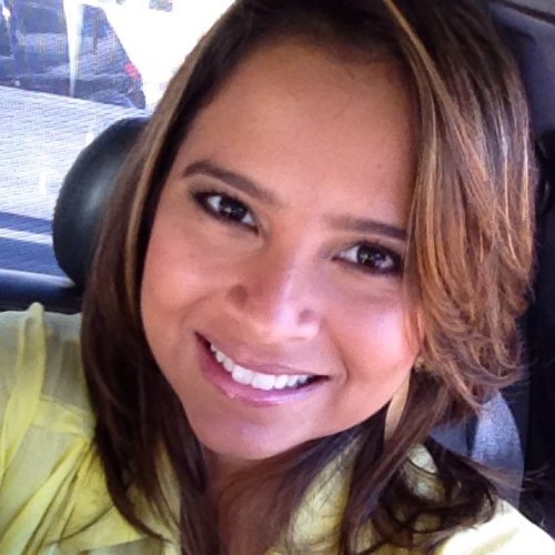 Empresária, jornalista, apresentadora do @guiaviverbem. Editora da Viver Bem em Revista. Esposa de Mateus e mãe do Rei Davi.