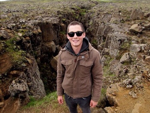 Hi-I'm Logan. This is a fan account dedicated to @LoganLerman.