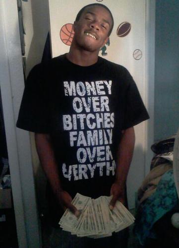 #SkinnyNiggaHustleVol1 #FreeReedRaloMaxBlackVlad #RackedUp #BadHoesGrabMe #BabySayImHandsom