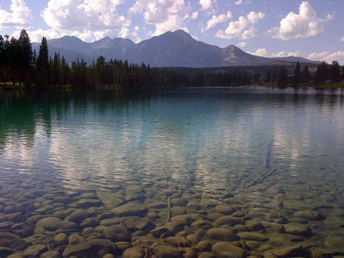 a_b_thom's profile picture. Proud father of two with a wonderful wife.  Consultant with Ernst & Young.