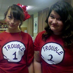 Hannah 14. Baylee 16. We write songs and sing #TeamFollowBack The happiest people don't have the best of everything, they just make the best of everything. :D ❤