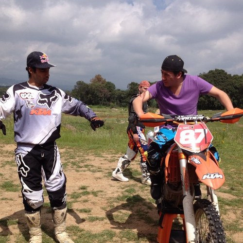 Sparkly04's profile picture. 