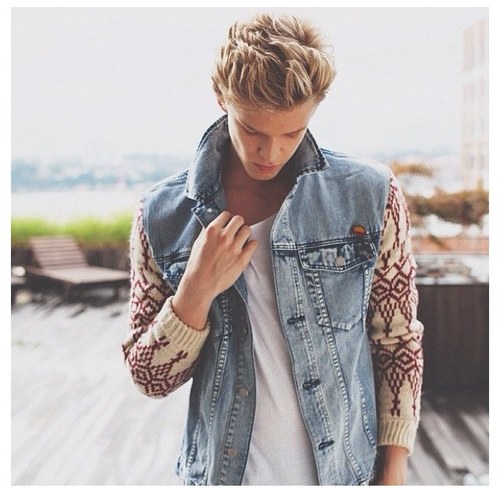 Cody Robert Simpson! #PARADISE