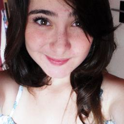 completamente,desesperadamente, dependente de Jesus, sou filha do Doce Jesus !