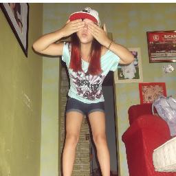 complicada e perfeitinha! essa sim sou euzinha!
gosto obg! ;)  naum gosto se ferra, éh só entra na fila que ja tah compridaa!!
hahaha