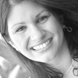 SimoneBell66's profile picture. 