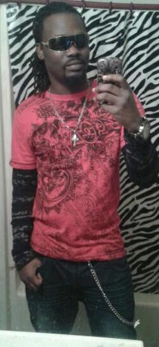 sooooo you wanna know who  i am and what im about lol not giving no bios ya dig. just know im chino. killaswagg not fake not thirsty aint no bitch in me holla.