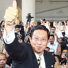 Sidang DUN di Bawah Pokok #KL112