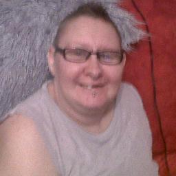 im sue moore im 47 i like meeting new people
