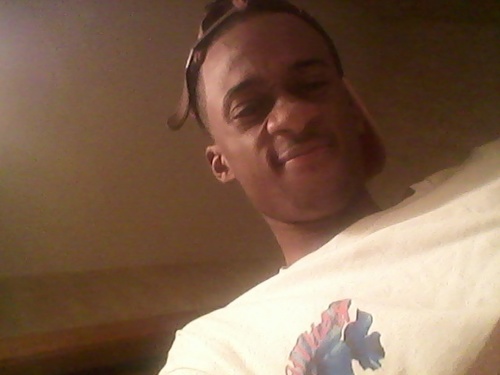 Heart of Gold with a mouth fulla moët & lungs fulla kush n if it ain bout $ it ain bout me nethier