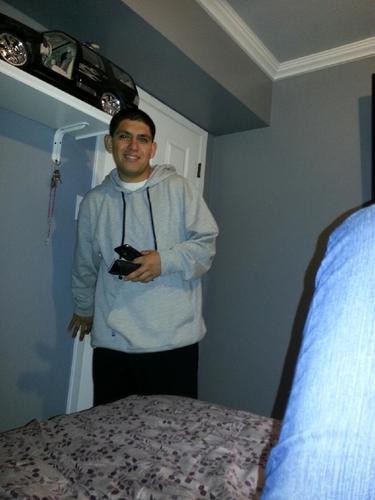 DiazDiazernie's profile picture. 18 and banking whats up!!!