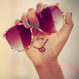 violettawords's profile picture. Escribo lo que quiero, cuando quiero, por que quiero y por que se me pega mi pinche gana.